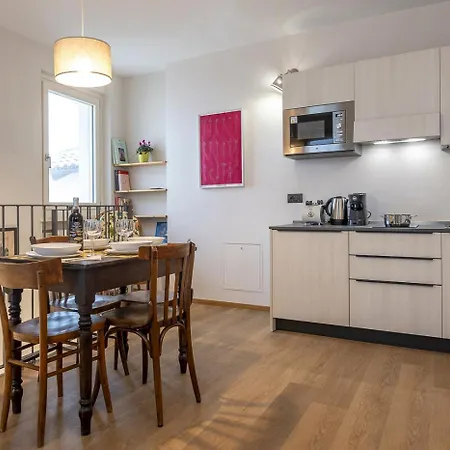 Elegante Bilocale Panoramico Belvedere Elegance شقة تريسو